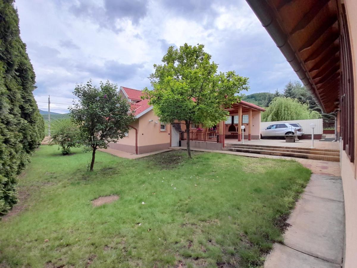 Mátra Wellness Vendégház Parádsasvár Exterior foto